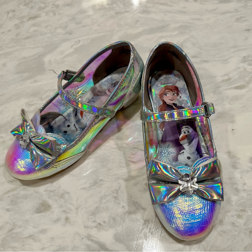Frozen iridescent heeled dress shoes size 12 Toddler